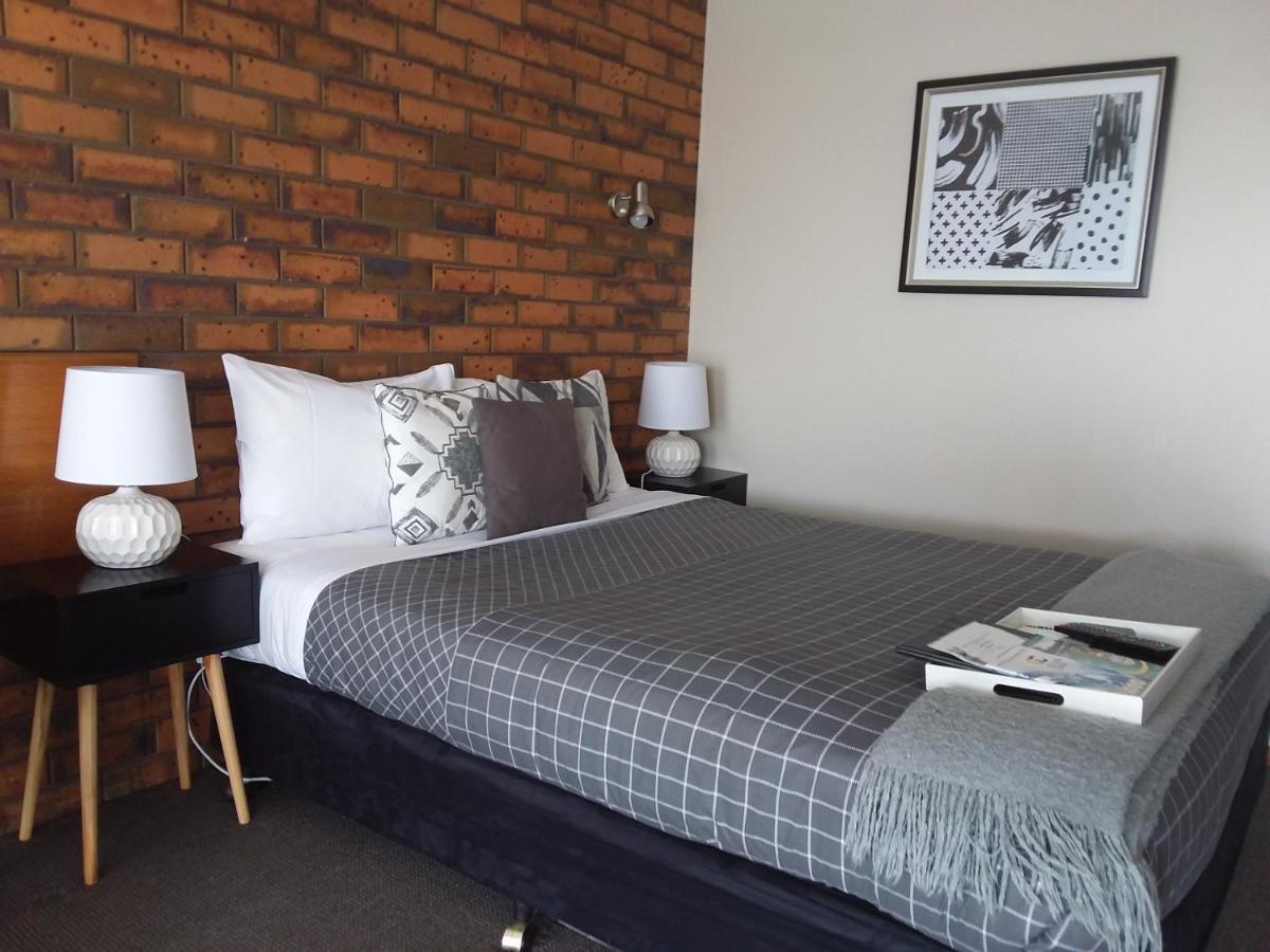Golden Palms Motel Джилонг Екстериор снимка
