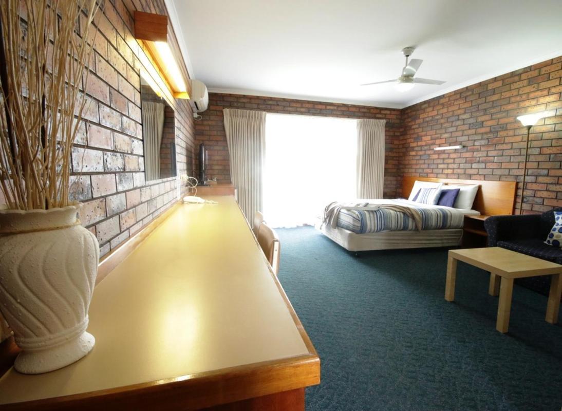Golden Palms Motel Джилонг Екстериор снимка